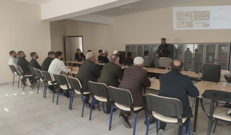hasankeyfte-din-gorevlilerine-anne-semineri-en-iyi-narkotik-polisi-rJdKQCLX.jpg