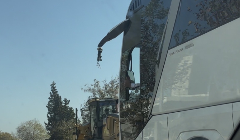 kirik-aynayla-devam-eden-yolculuk-umut-ve-direnis-hikayesi-RrjRQXvM.jpg