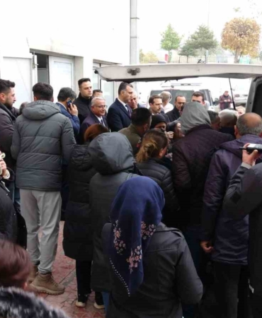 malatyada-12-yasindaki-ogrenci-sinifta-kalp-krizi-gecirerek-hayatini-kaybetti-ebwN8xRU.jpg