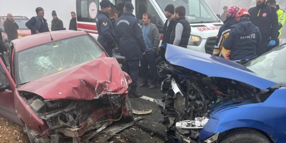 Malatya’da Korkunç Kaza: İki Otomobil Çarpıştı, 5 Yaralı!