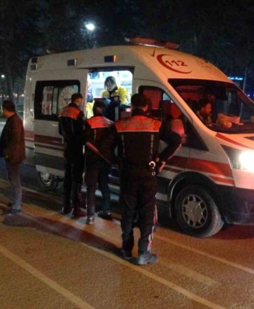 malatyada-parkta-silahli-saldiri-genc-yaralandi-Q15WdUs3.jpg