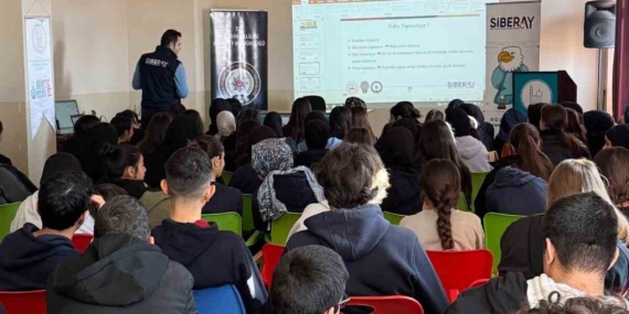 Mardin’de Öğrencilere Siberay Projesi Kapsamında Bilgilendirme Çalışması