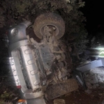 Siirt'te Refüje Çarparak Takla Atan Araç Ters Döndü: 6 Yaralı thumbnail