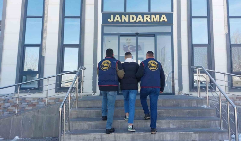 musta-4-yil-hapisle-aranan-sahis-elde-edildi-R1DZLZca.jpg