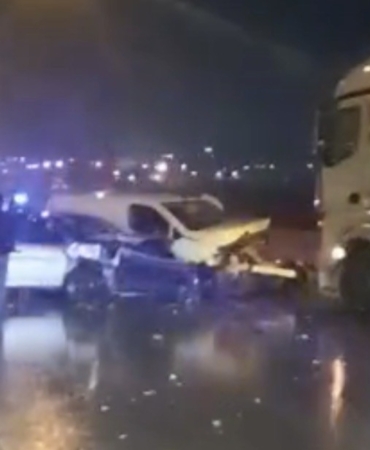 tarsus-adana-gaziantep-otoyolundaki-feci-zincirleme-kaza-13-yarali-m8QAumYO.jpg