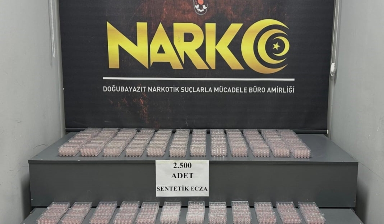 agrida-tirda-buyuk-miktarda-sentetik-ecza-ele-gecirildi-H4IyOryX.jpg