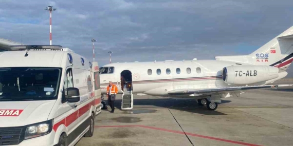 Ağrı’da Yaşanan Nadir Olay: Gelişmeyen Yemek Borusu ile Bebek, Ambulans Uçakla Elazığ’a Taşındı