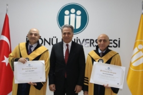 akademik-unvanini-kazananlara-cubbe-toreni-rnD13wIB.jpg