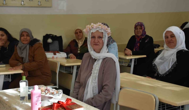 alman-kadininin-kuran-i-kerimden-aldigi-ilhamla-islama-gecisi-EhnL7DjZ.jpg
