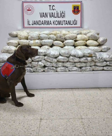 baskalede-60-kilo-uyusturucu-operasyonu-uyusturuculara-gecit-yok-z5NNGaYb.jpg
