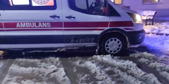 Batman’da 42 Yaşındaki Hastaya Paletli Ambulansla Acil Müdahale