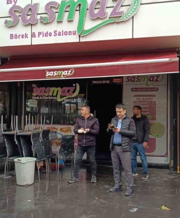 batmanda-borekcide-yangin-facianin-esiginden-donuldu-mFbyNjim.jpg