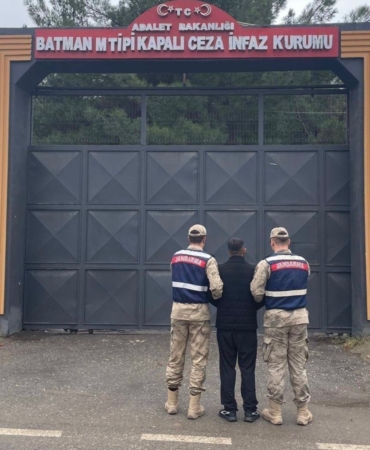 batmanda-suc-cetesi-cokertildi-17-sahis-yakalandi-qEkdfL2j.jpg