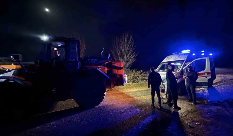 batmanda-yolda-kalan-ambulansi-ozel-idare-ekipleri-kurtardi-PB2ZLlgq.jpg