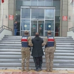 Patlattığı Havai Fişeklerle Geçmişine Yolculuk thumbnail