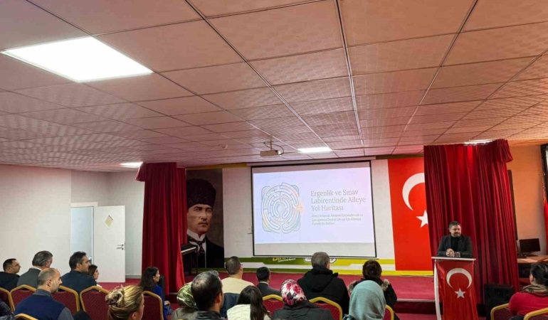 camlica-kolejinde-essiz-aile-ve-cocuk-iletisimi-semineri-u1kXNn1z.jpg