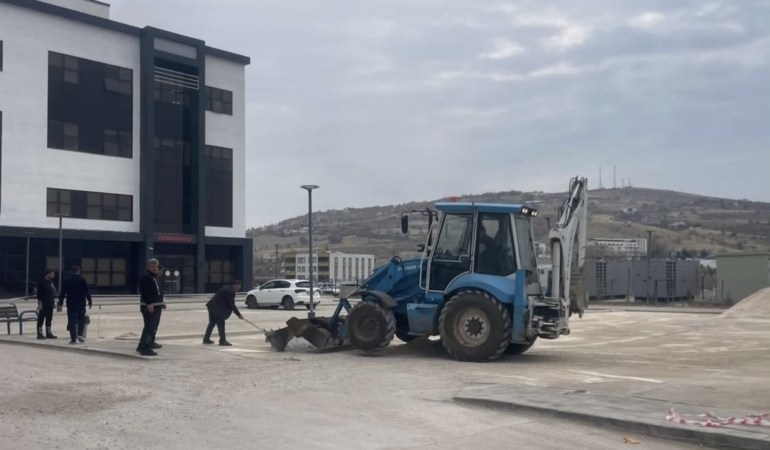 cermik-devlet-hastanesi-otoparki-genisletme-projesi-hayata-geciyor-k4aQAHZJ.jpg