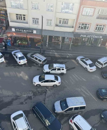 cermikte-buyuyen-trafik-sorunu-cozum-arayislari-ve-gelecek-perspektifi-UAJb9jCE.jpg