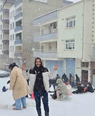 cermikte-kar-yagisi-cocuklarin-sevinci-zirveye-ulasti-lyYAfs34.jpg