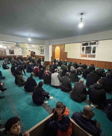cermikte-regaip-kandili-coskuyla-kutlandi-dualar-ve-ibadetler-A7eJrXqg.jpg
