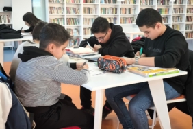 cilesiz-kutuphanesi-genclerin-yeni-bulusma-noktasi-KQdjCHW5.jpg