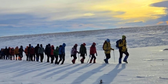 Dağcılar, Sarıkamış Şehitlerini 3 Bin Rakımda Anmayı Unutmadı
