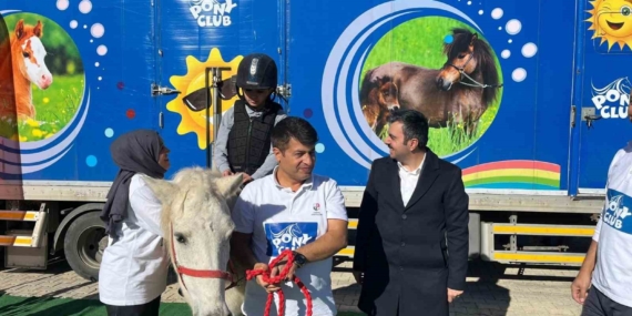 Dicle’de Çocuklar İçin Eğlenceli Pony At Etkinliği