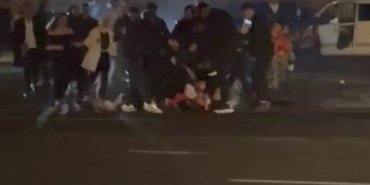 diyarbakir-dugununde-sok-damat-yerde-yatan-sahsi-korudu-JI8Qk25M.jpg
