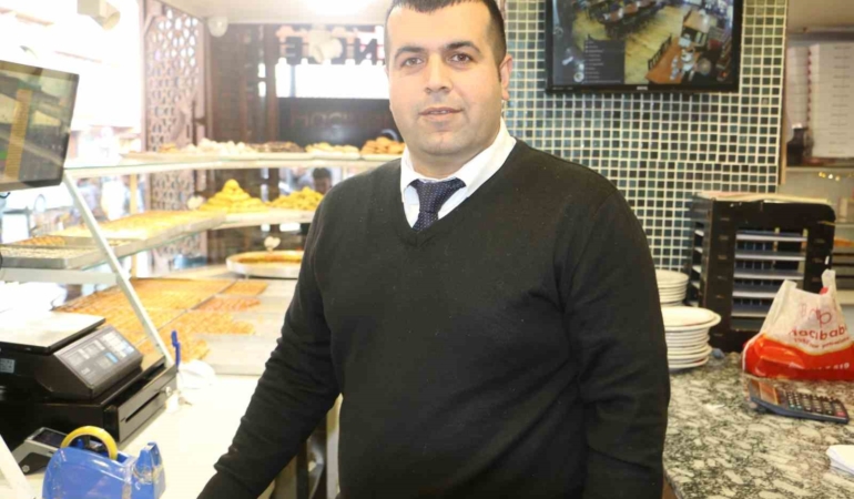 diyarbakir-esnafi-2026-icin-umutla-bekliyor-arWrJErV.jpg