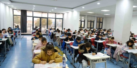 Diyarbakır’da Matematik Sınavına 3 Bin Başvuru: Öğrenciler Büyük İlgi Gösterdi