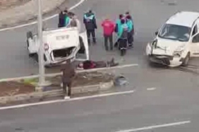 diyarbakirda-ters-donerek-kaza-yapan-aracta-iki-yarali-HCpFLtjq.jpg