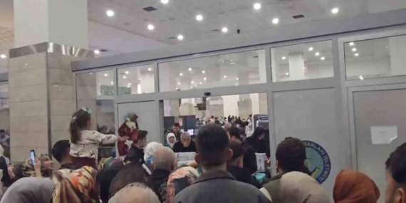 Diyarbakır’dan Umre Seyahatine Çıkan Vatandaşlar Yurda Döndü