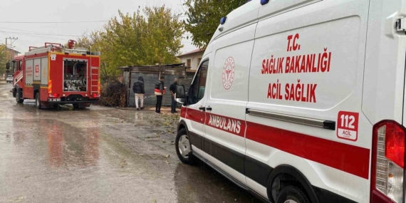 Elazığ’da Çatı Yangını: Dumandan Etkilenen Bir Kişi Hastaneye Kaldırıldı