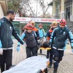 Batman'da Şantiye Bahçesinde Yangın: Plastik Malzemeler Alev Alev Yandı! thumbnail