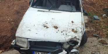 elazigda-takla-atan-otomobil-kazasi-surucu-yaralandi-7lQ58OdE.jpg