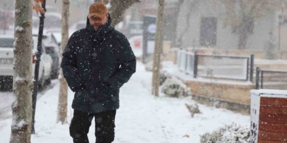 Elazığ’da Tarihi Harput Karla Kaplandı: 4 Bin Yıllık Miras Beyaza Büründü