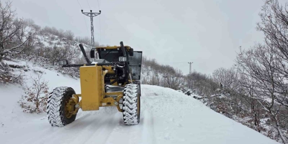 Elazığ’ın 88 Köy Yolunda Devam Eden Çalışmalar
