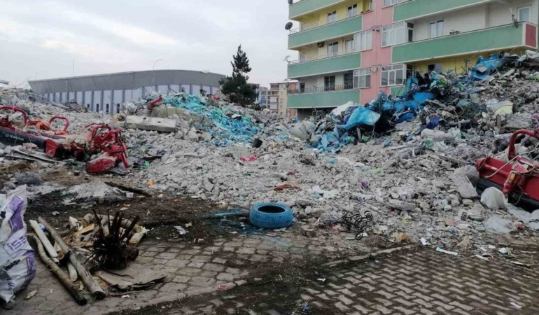 ermec-apartmani-davasinda-yeni-gelisme-dava-ertelendi-GfyaBaNU.jpg
