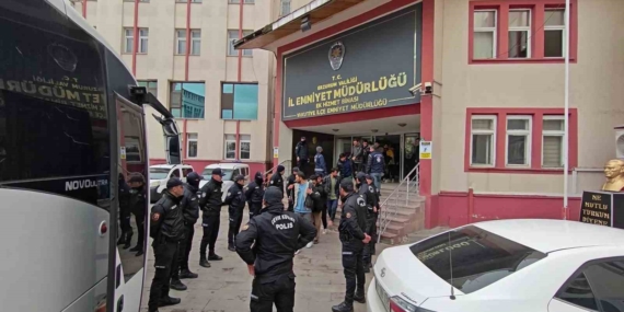 Erzurum Polisi Düzensiz Göçmenlere Geçit Vermiyor! Yenilikçi Önlemler ve Uygulamalar