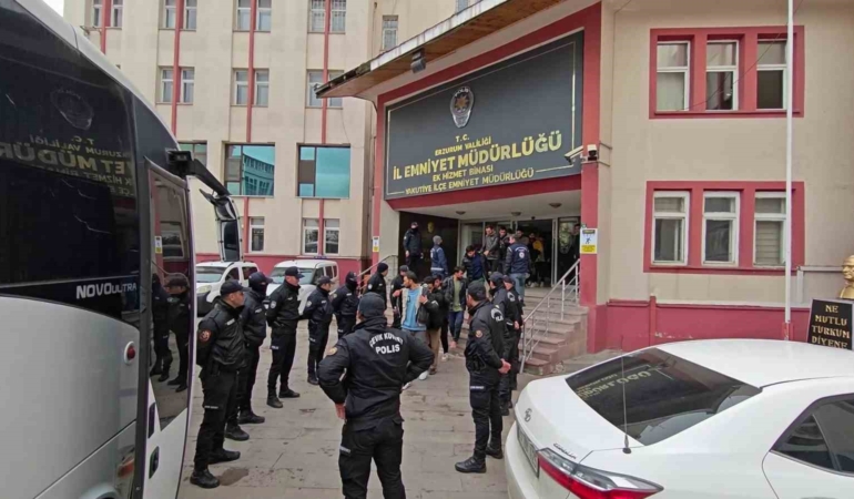 erzurum-polisi-duzensiz-gocmenlere-gecit-vermiyor-yenilikci-onlemler-ve-uygulamalar-7mHzJZjD.jpg