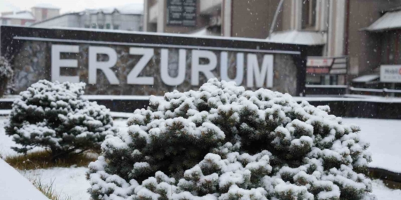 Erzurum’da Karla Gelen Beyaz Sürpriz