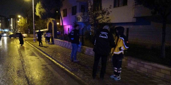 Evdeki Kötü Koku, Gizli Bir Sırrı Ortaya Çıkardı: Yaşlı Adamın Ölümü