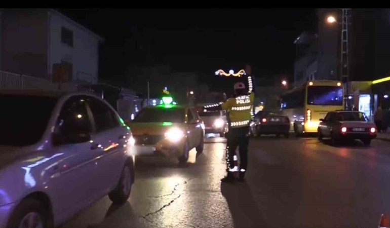 gaziantepte-76-arac-icin-613-bin-tl-ceza-kesildi-NOXkXPHD.jpg