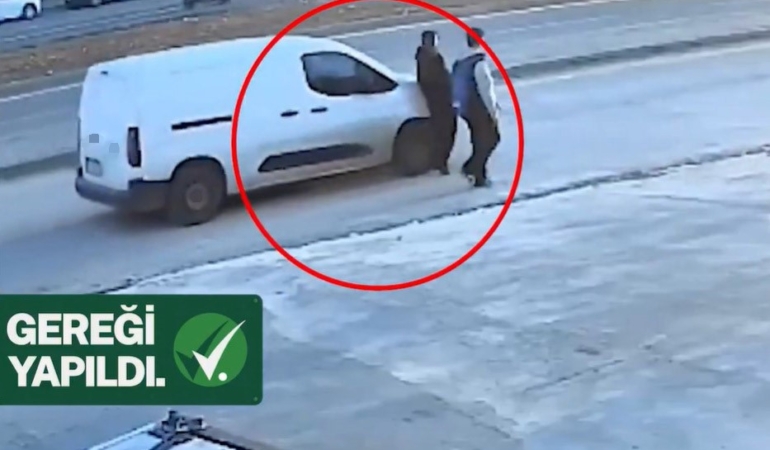 gaziantepte-okula-giden-cocuga-carpan-surucu-yakayi-ele-verdi-HmMl26VK.jpg