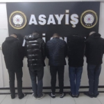 Batman'da Şantiye Bahçesinde Yangın: Plastik Malzemeler Alev Alev Yandı! thumbnail