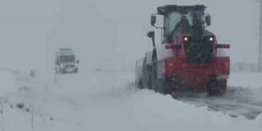 gercuste-kis-engelleri-asildi-45-koy-yolu-ulasima-acildi-Yb6JKPaR.jpg