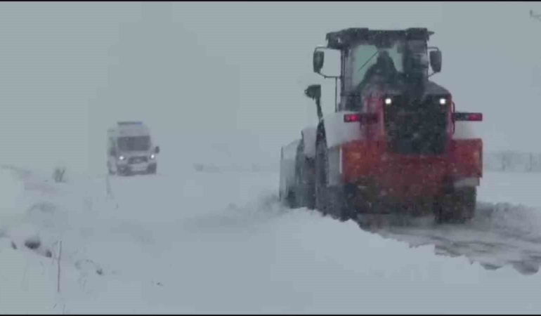 gercuste-kis-engelleri-asildi-45-koy-yolu-ulasima-acildi-Yb6JKPaR.jpg