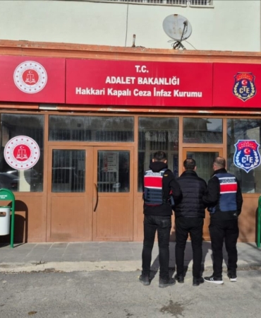 hakkaride-aranan-sahis-kesinlesmis-hapis-cezasiyla-yakalandi-BPkSbD1y.jpg