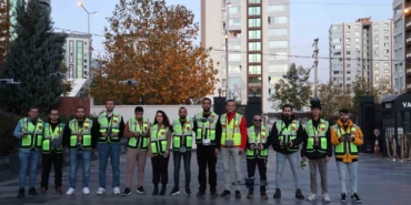 ihakut-diyarbakirda-uyeleriyle-bir-araya-gelerek-onemli-gelismeleri-degerlendirdi-lvdwGP93.jpg