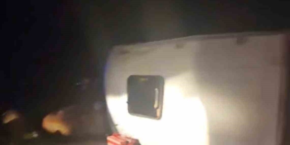 İnşaat İşçilerini Taşıyan Minibüs Devrildi: 16 Yaralıya Dikkat!